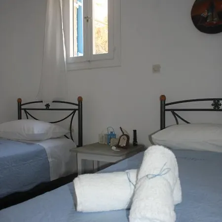 Vourni House *